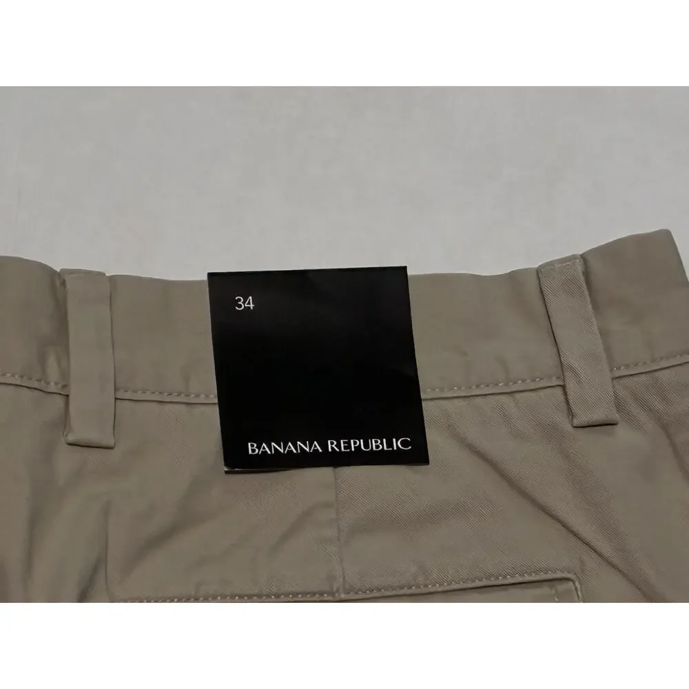 Banana Republic Men's 34 Khaki Chino Shorts 9” Inseam